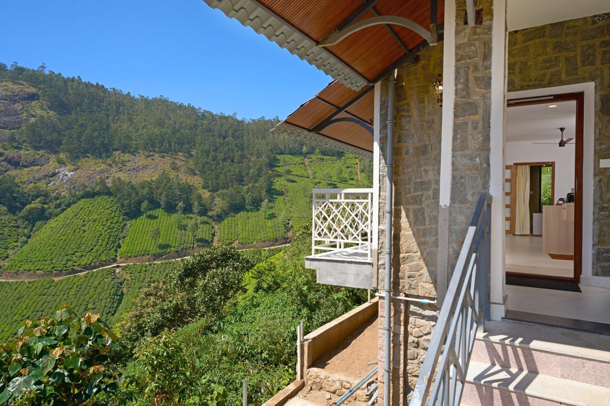 The Planet Munnar Hotel Suryanelli ภายนอก รูปภาพ