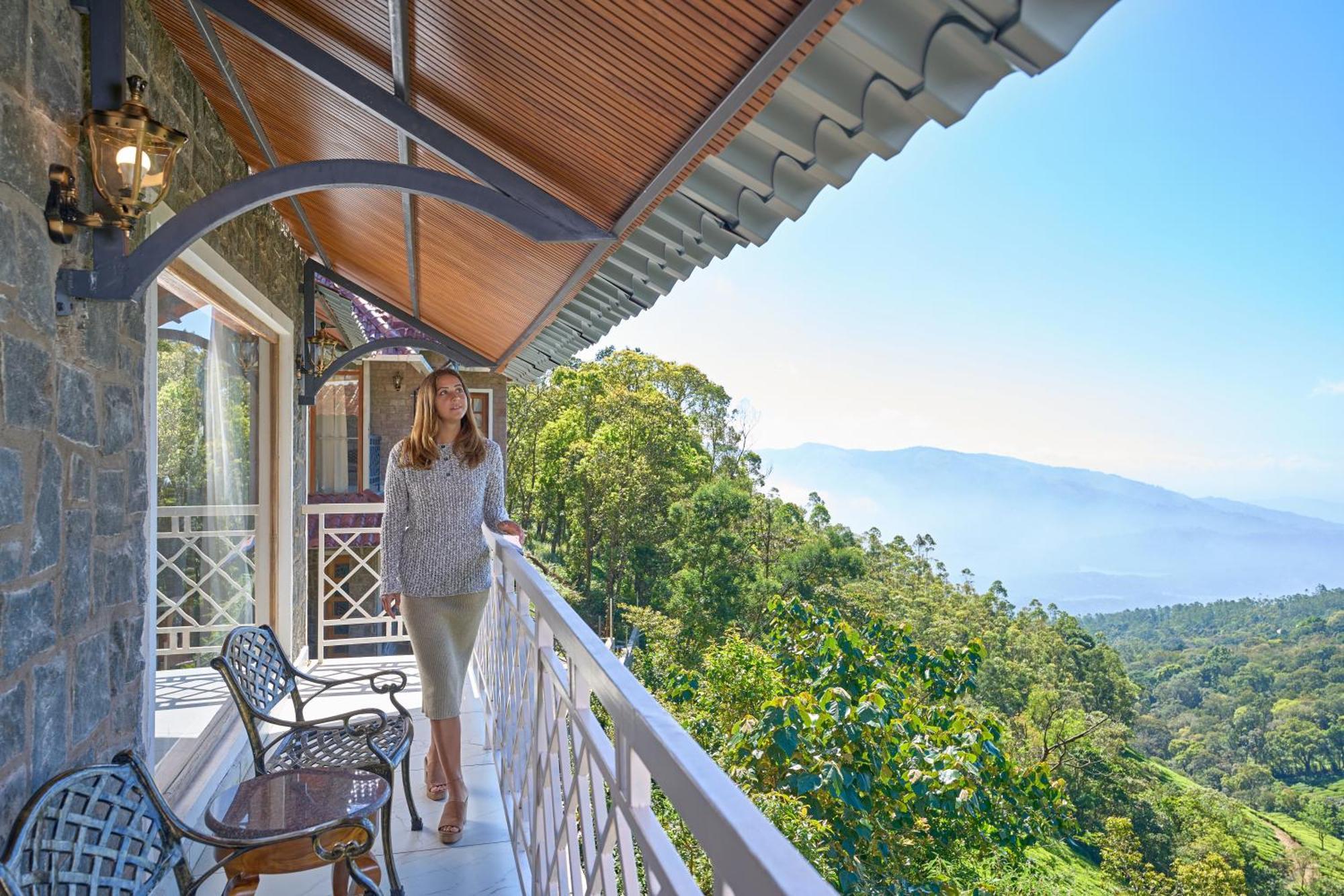 The Planet Munnar Hotel Suryanelli ภายนอก รูปภาพ