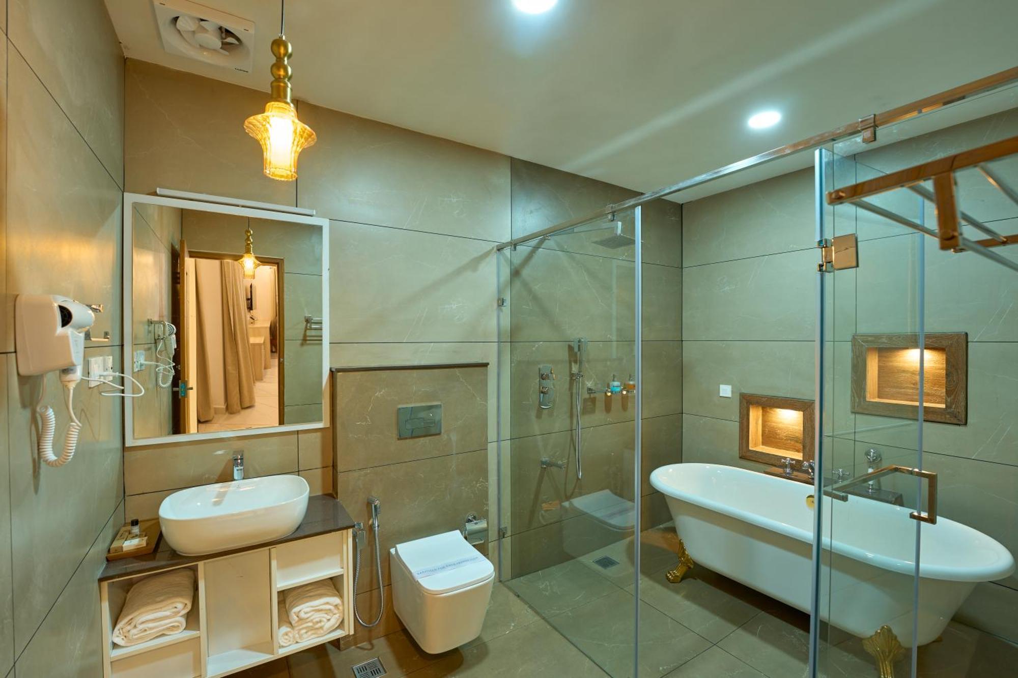 The Planet Munnar Hotel Suryanelli ภายนอก รูปภาพ