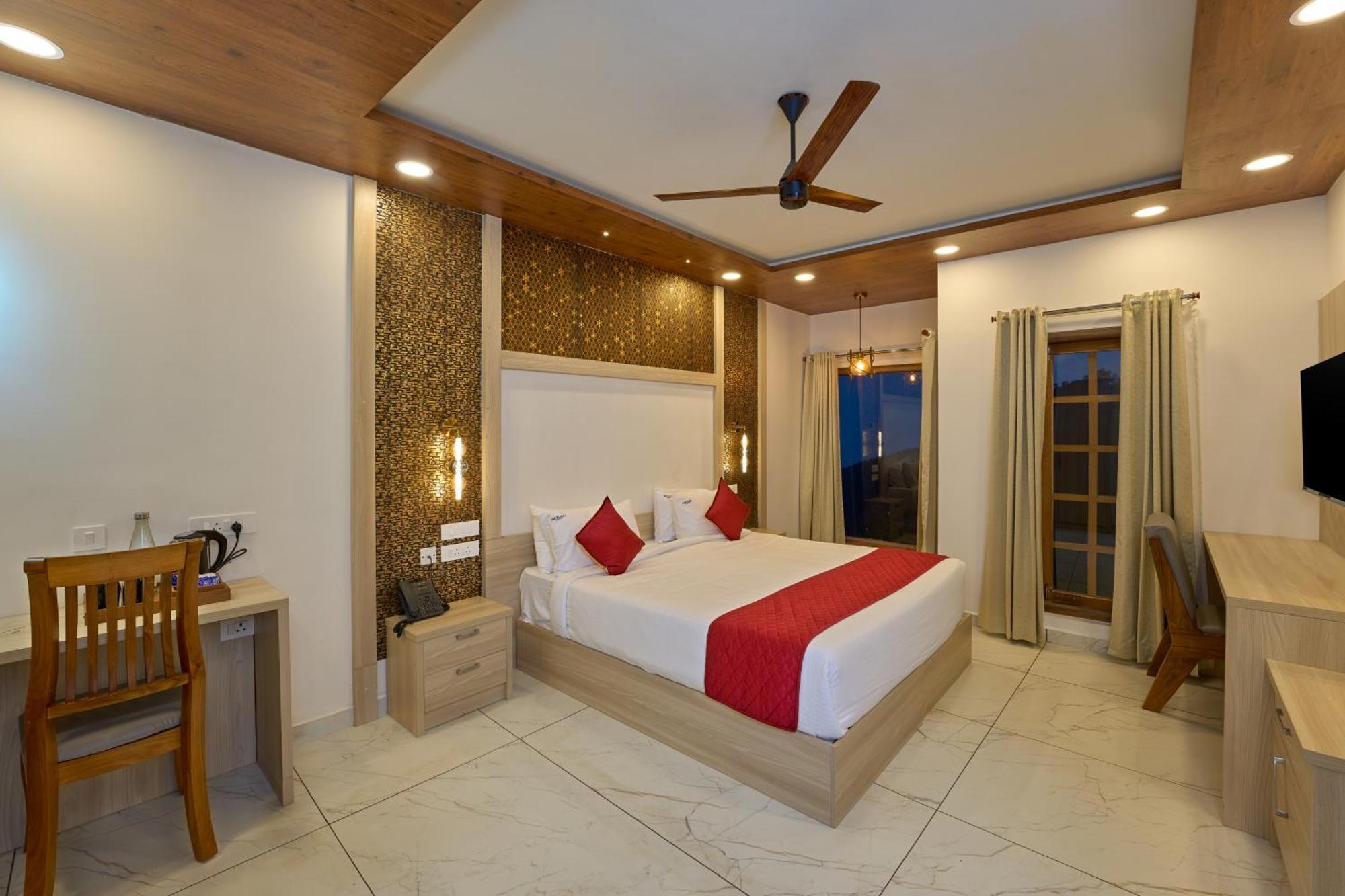The Planet Munnar Hotel Suryanelli ภายนอก รูปภาพ